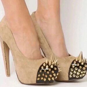Jeffrey Campbell tan suede spiked heels SZ 7